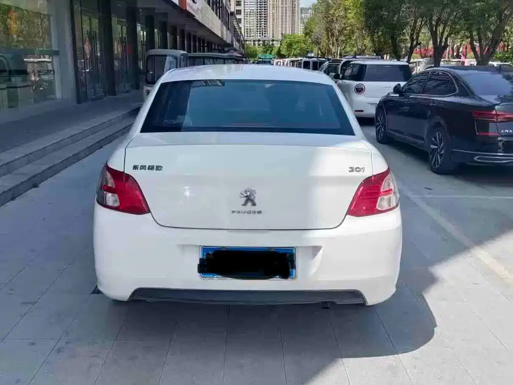 Peugeot 301 — миниатюра 9
