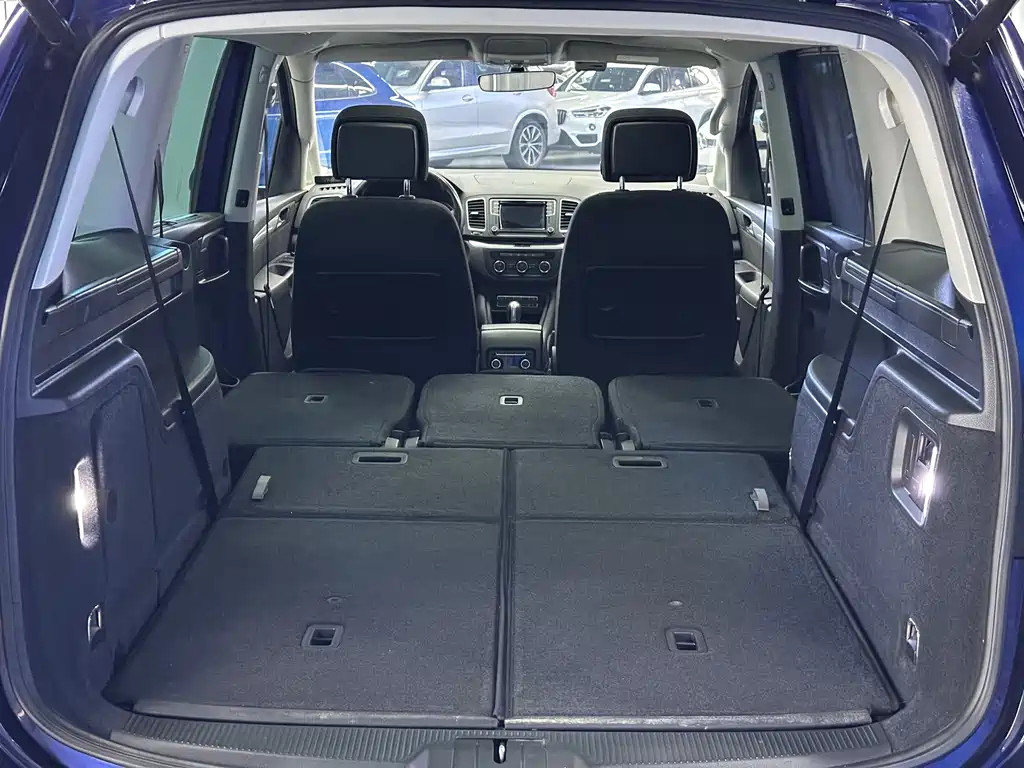 Volkswagen Sharan — миниатюра 30