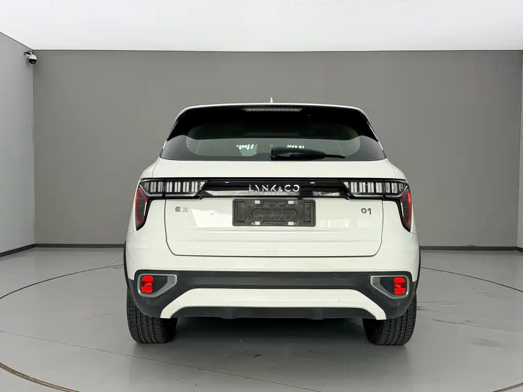Lynk & Co 01 — миниатюра 7
