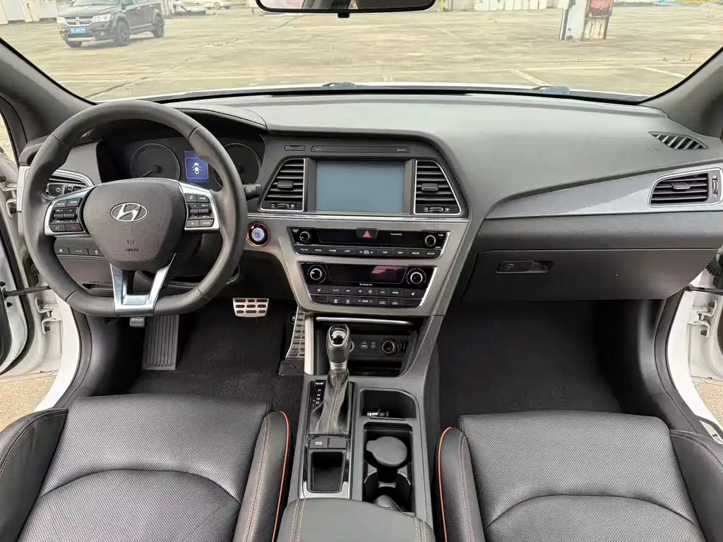Hyundai Sonata — миниатюра 12