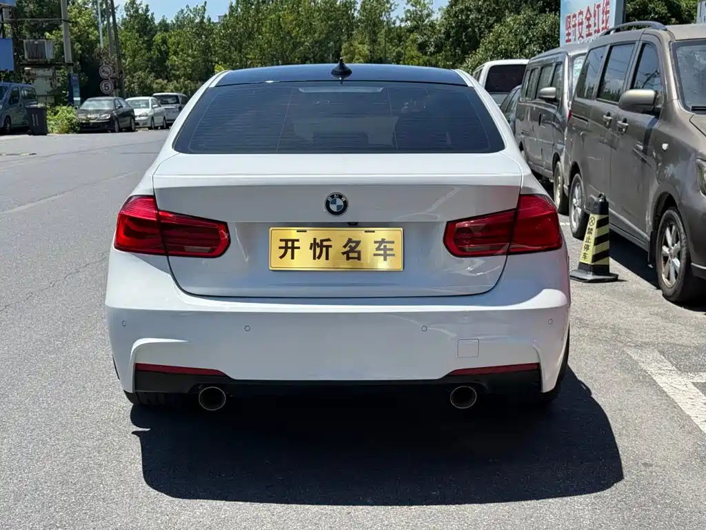 BMW 3 Series — миниатюра 4