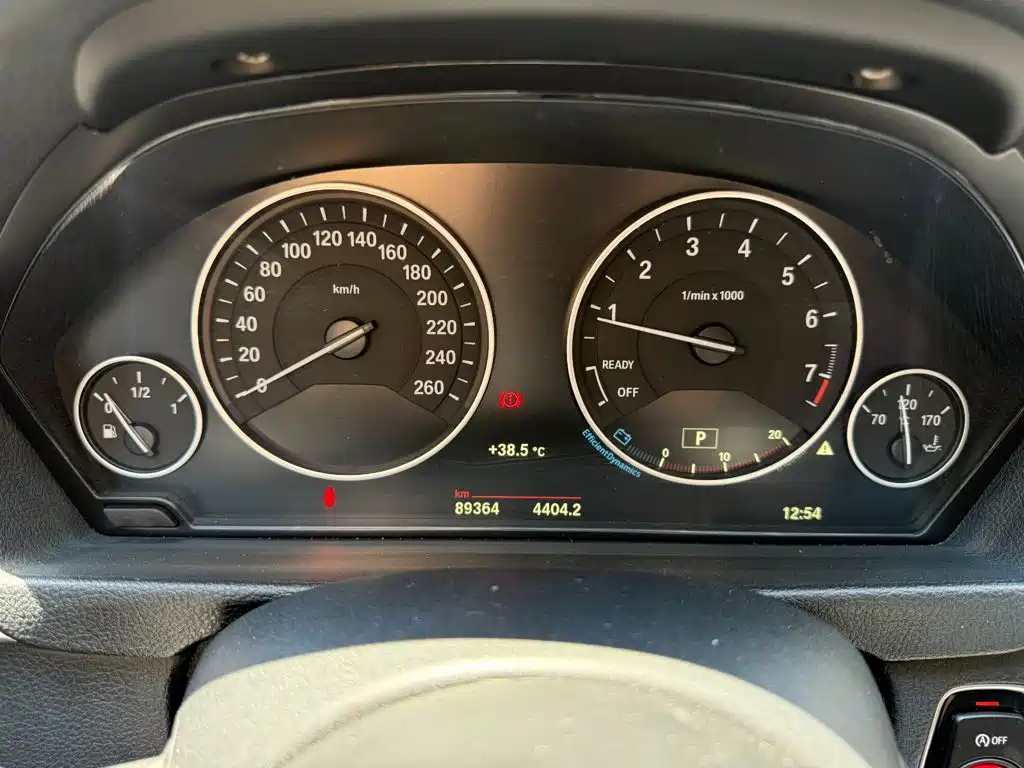 BMW 3 Series — миниатюра 8