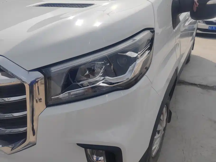 Maxus V90 — миниатюра 5