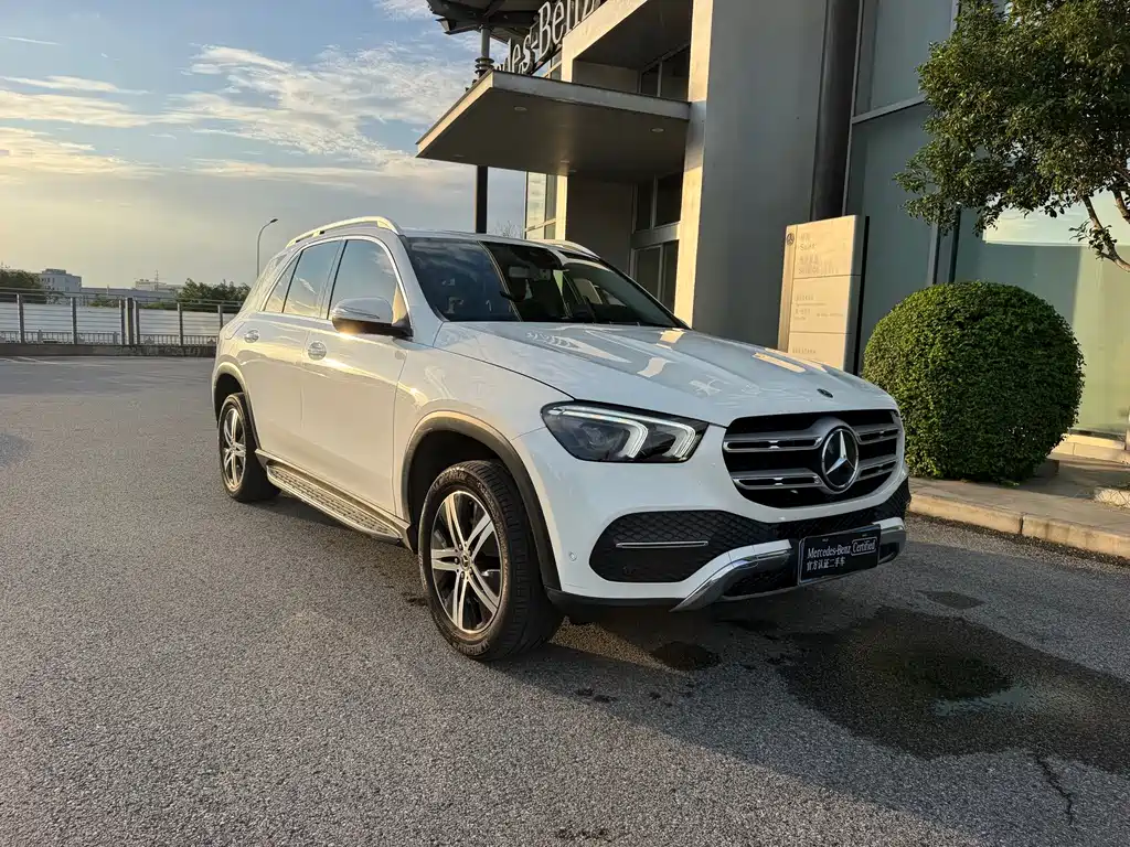 Mercedes-Benz GLE (Import) — миниатюра 3
