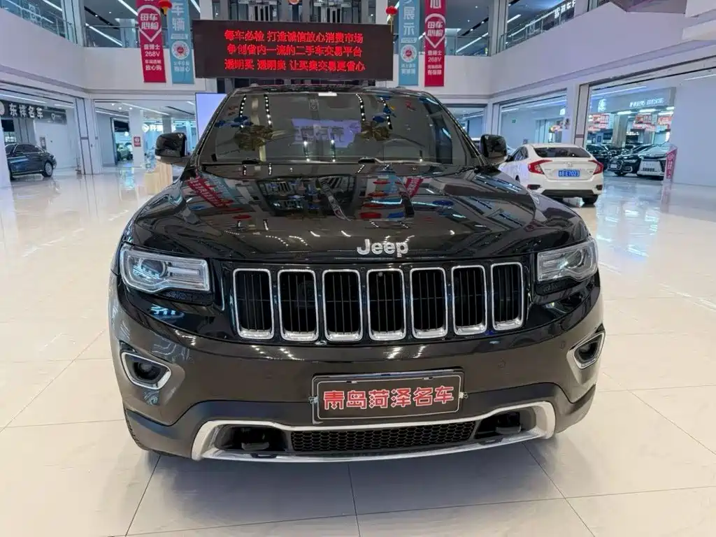 Jeep Grand Cherokee (Import) — миниатюра 2
