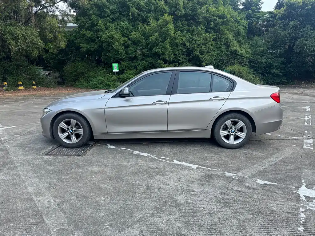 BMW 3 Series — миниатюра 3
