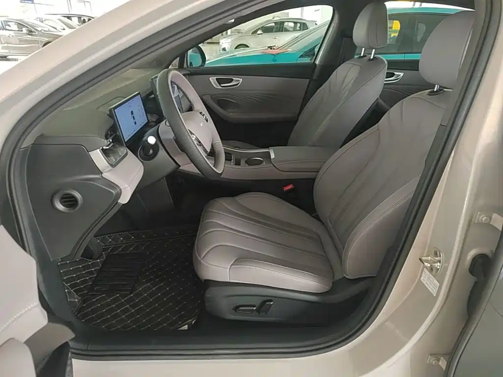 Roewe M7 DMH — миниатюра 15