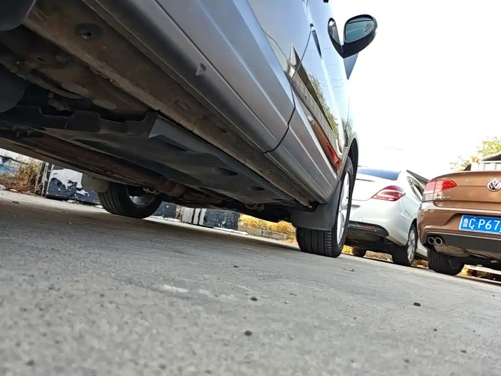 Volkswagen Tiguan — миниатюра 21