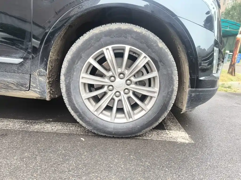 Cadillac XT5 — миниатюра 8
