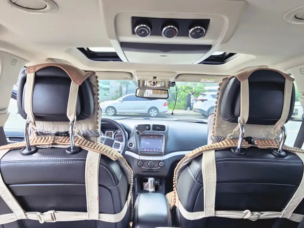Dodge Journey — миниатюра 6