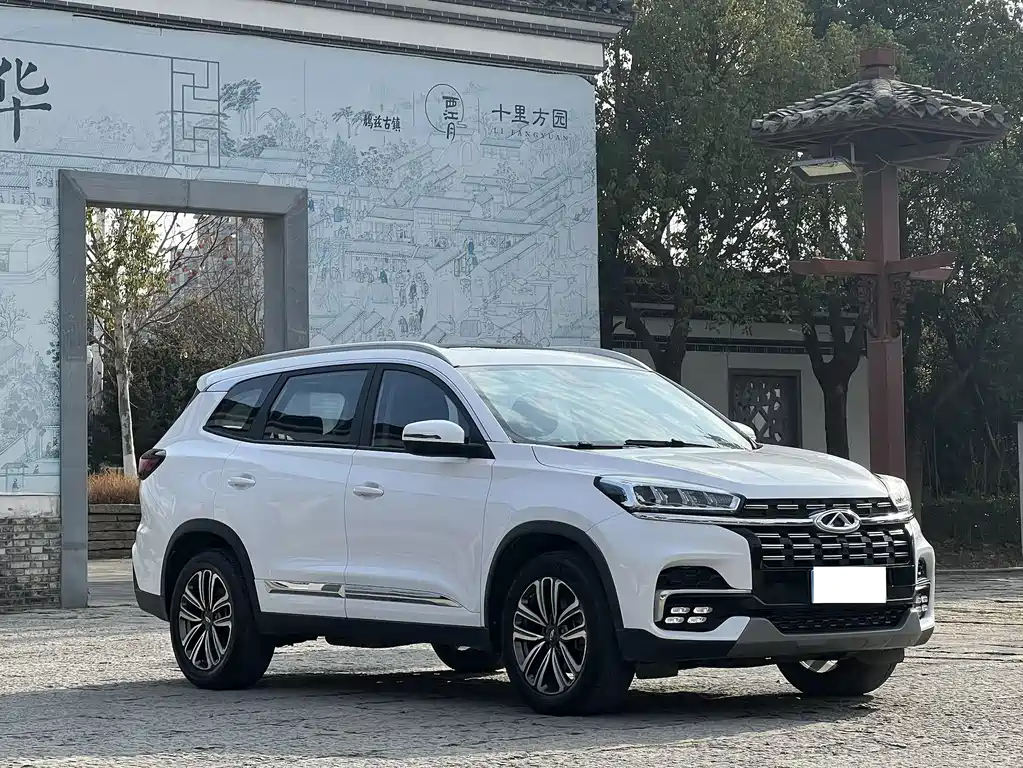 CHERY TIGGO 8