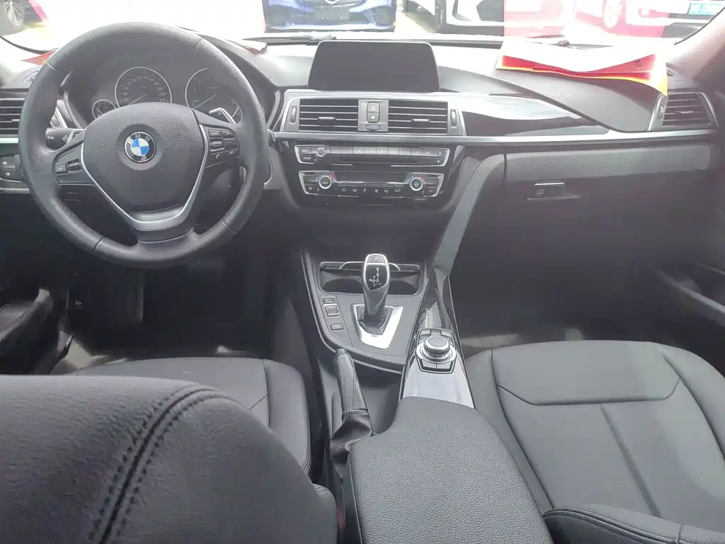 BMW 3 Series — миниатюра 6