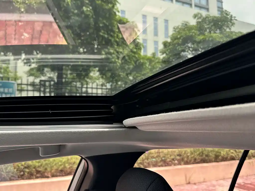 Toyota Frontlander — миниатюра 10
