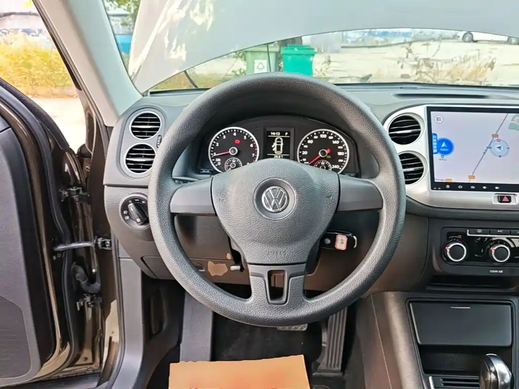 Volkswagen Tiguan — миниатюра 11