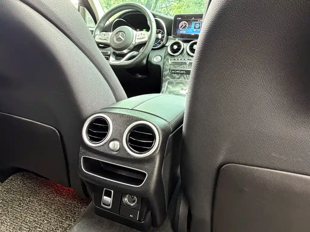 Mercedes-Benz C-Class — миниатюра 18