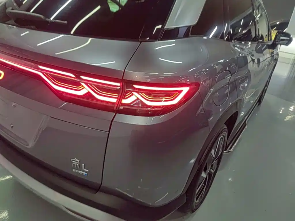 BYD L DM-i — миниатюра 8