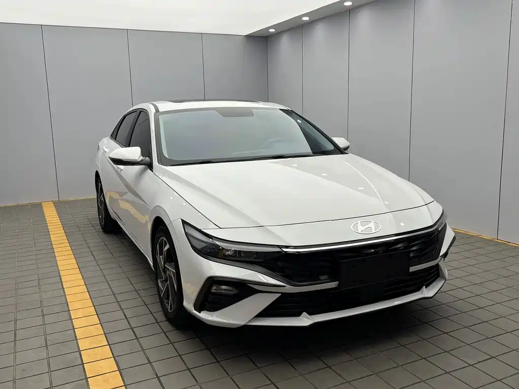 Hyundai Elantra — миниатюра 3