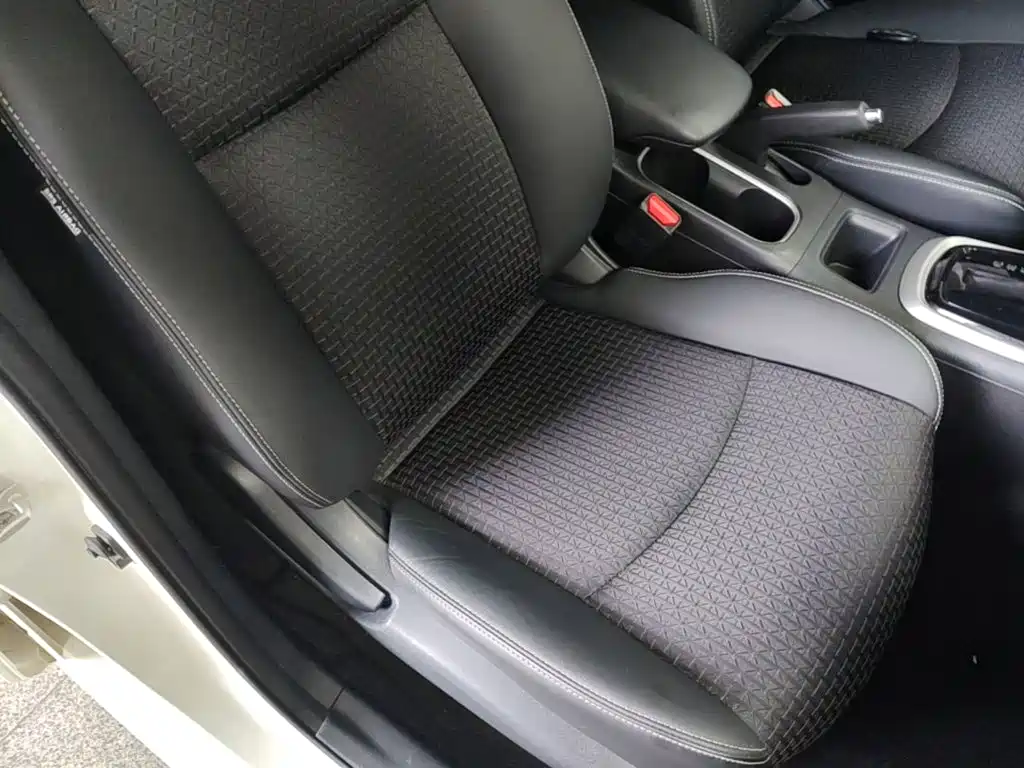 Nissan Tiida — миниатюра 25
