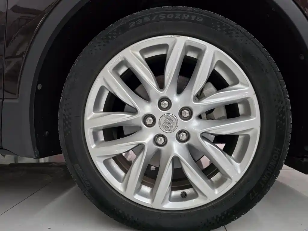 Buick Envision Plus — миниатюра 10