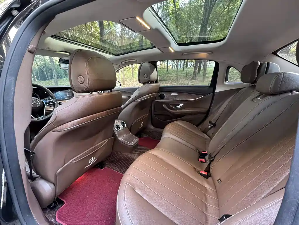 MERCEDES-BENZ E CLASS