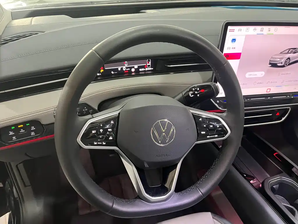 VOLKSWAGEN ID.7 VIZZION