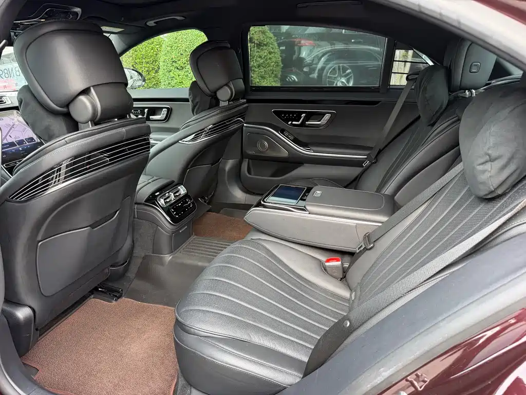 Mercedes-Benz S-Class — миниатюра 13