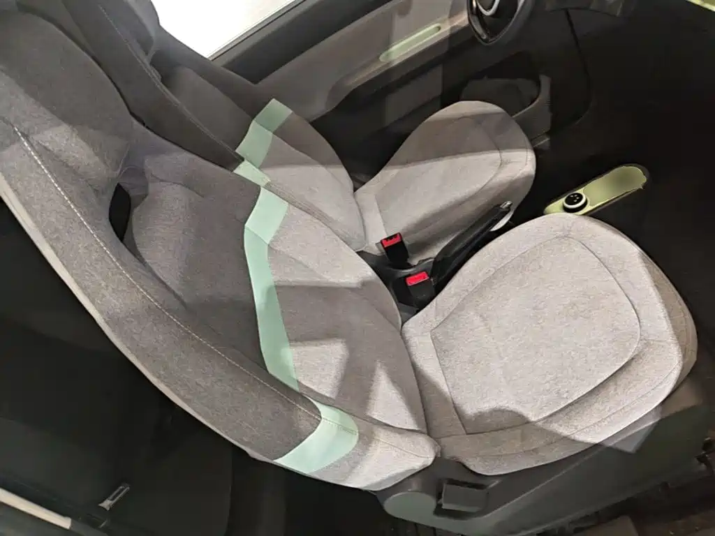 Wuling MINIEV — миниатюра 25
