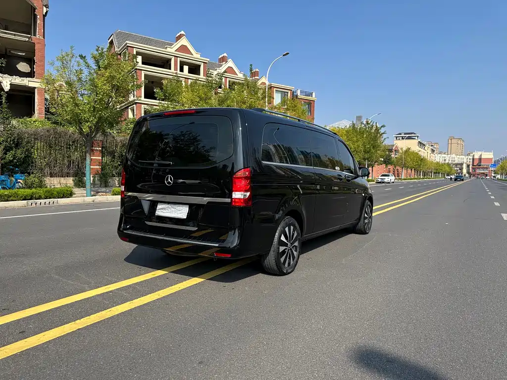 Mercedes-Benz Vito — миниатюра 4