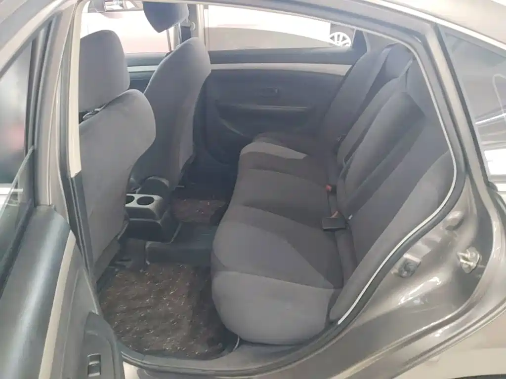 Nissan Sylphy — миниатюра 17