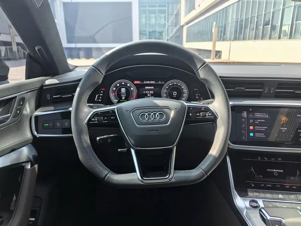 AUDI A7L