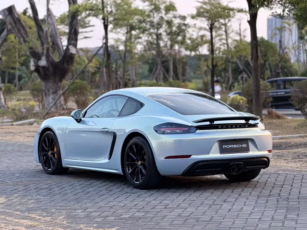 Porsche 718 2016 Cayman 2.0T