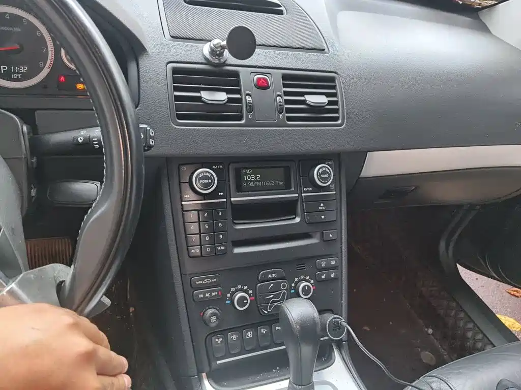 Volvo XC Classic — миниатюра 16