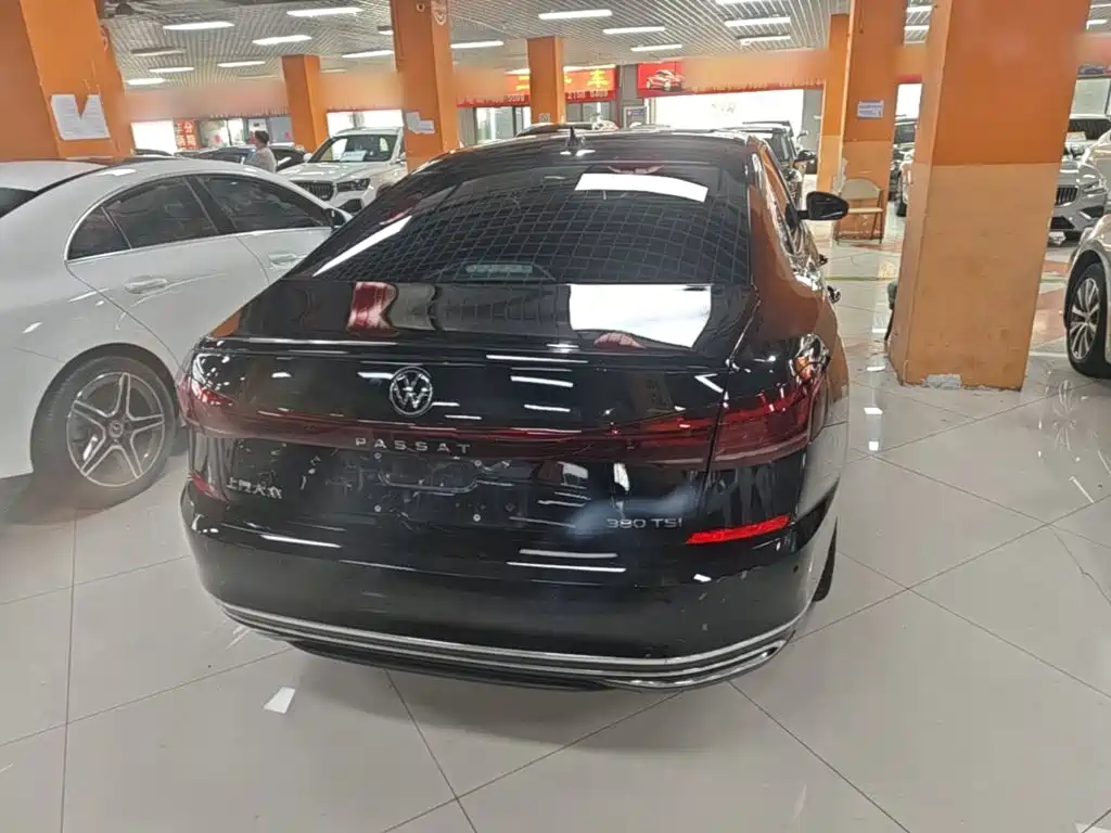 Volkswagen Passat — миниатюра 6