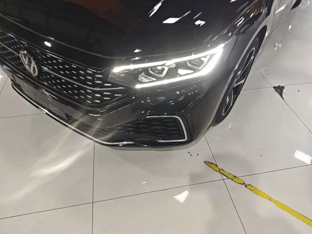 Volkswagen Passat — миниатюра 24
