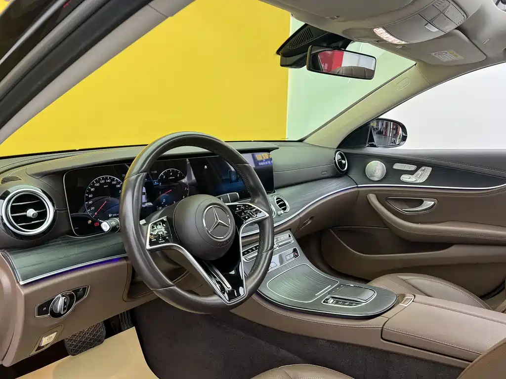 Mercedes-Benz E-Class E 2022 E 300 L Fashion