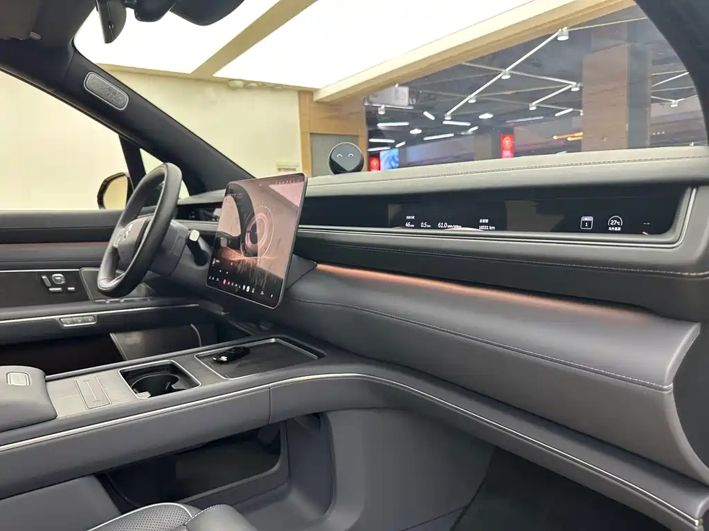 NIO ES8 — миниатюра 18