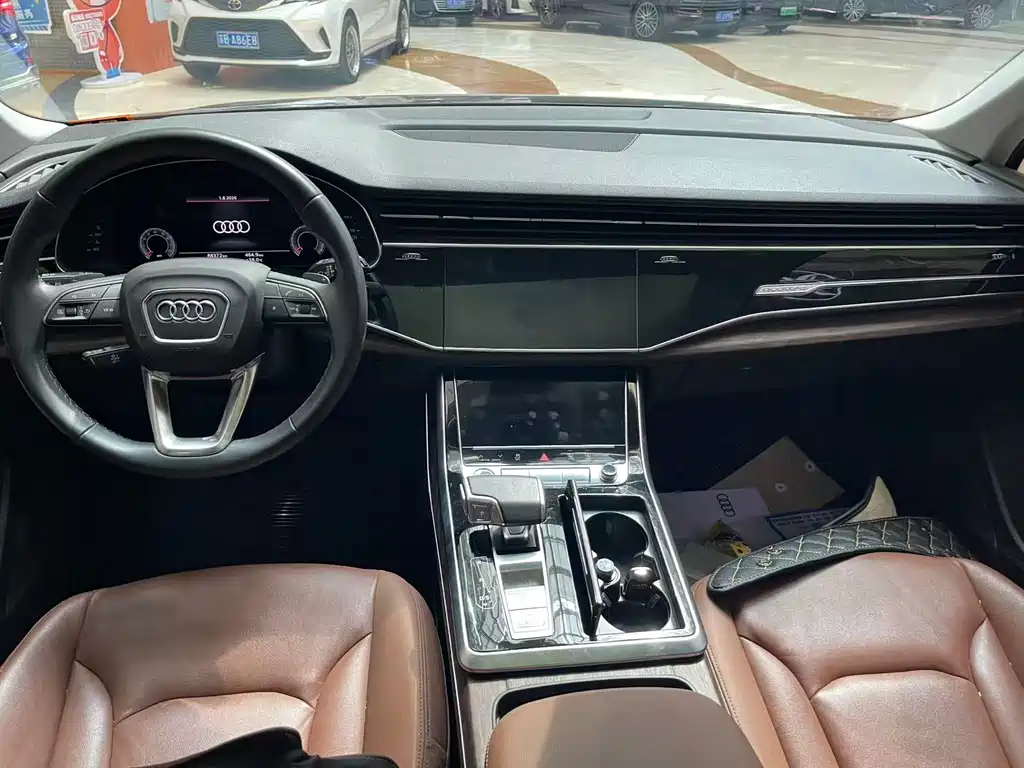 Audi Q7 — миниатюра 10