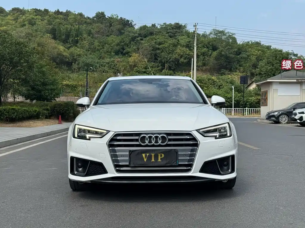 Audi A4L — миниатюра 2
