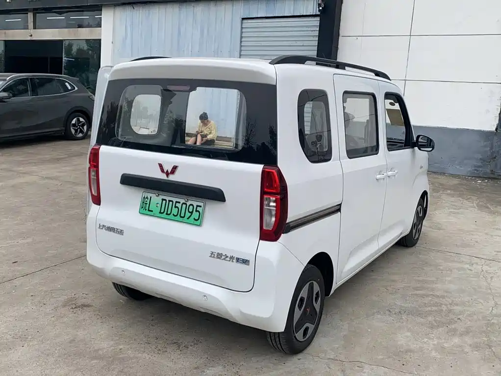 Wuling Zhiguang EV — миниатюра 9
