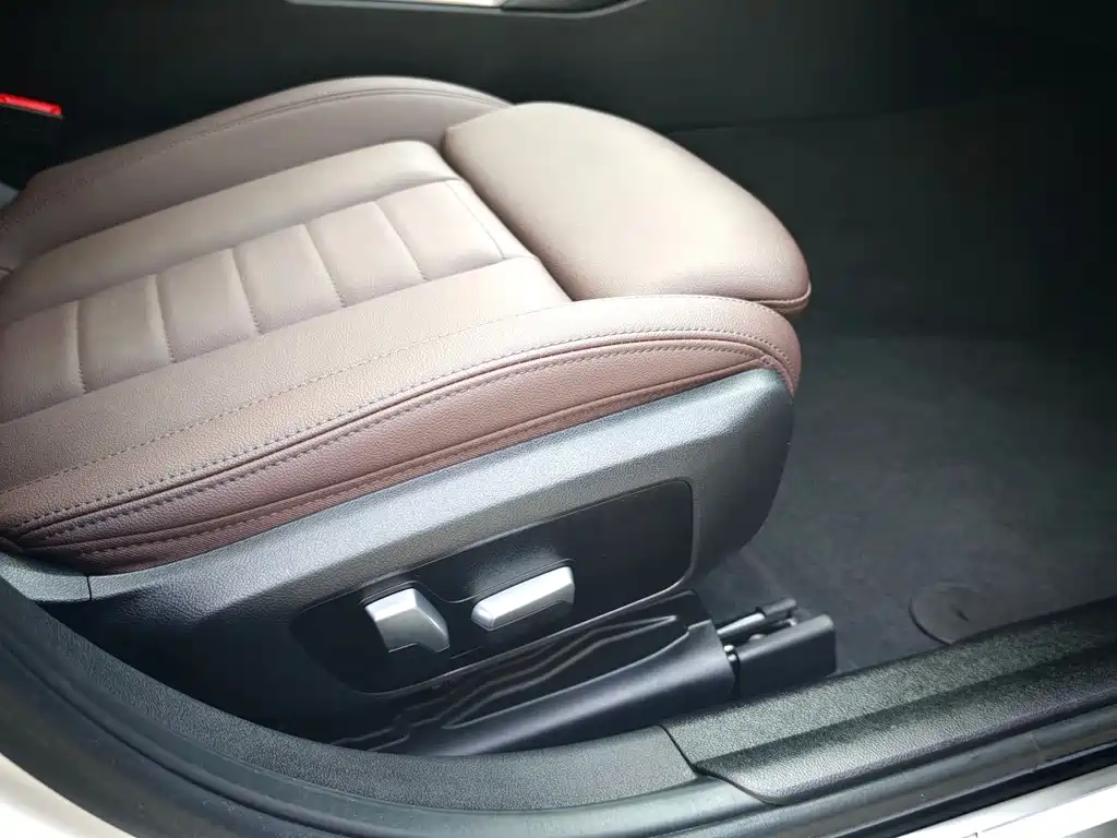 BMW 3 Series — миниатюра 3