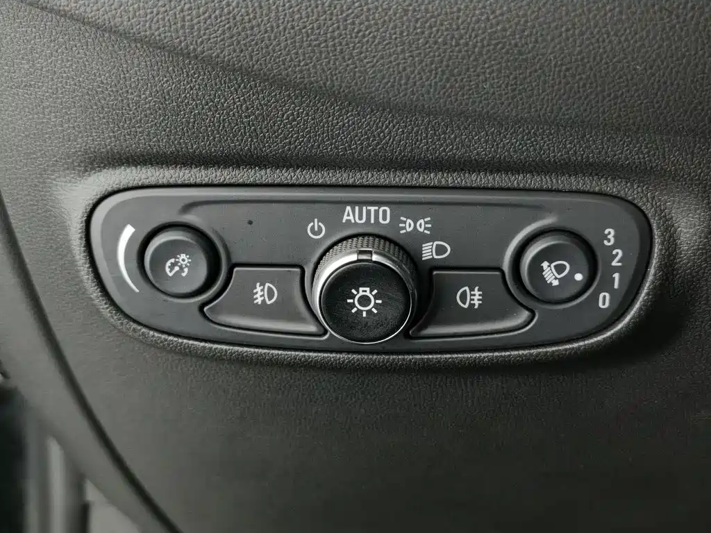 Chevrolet Equinox — миниатюра 21