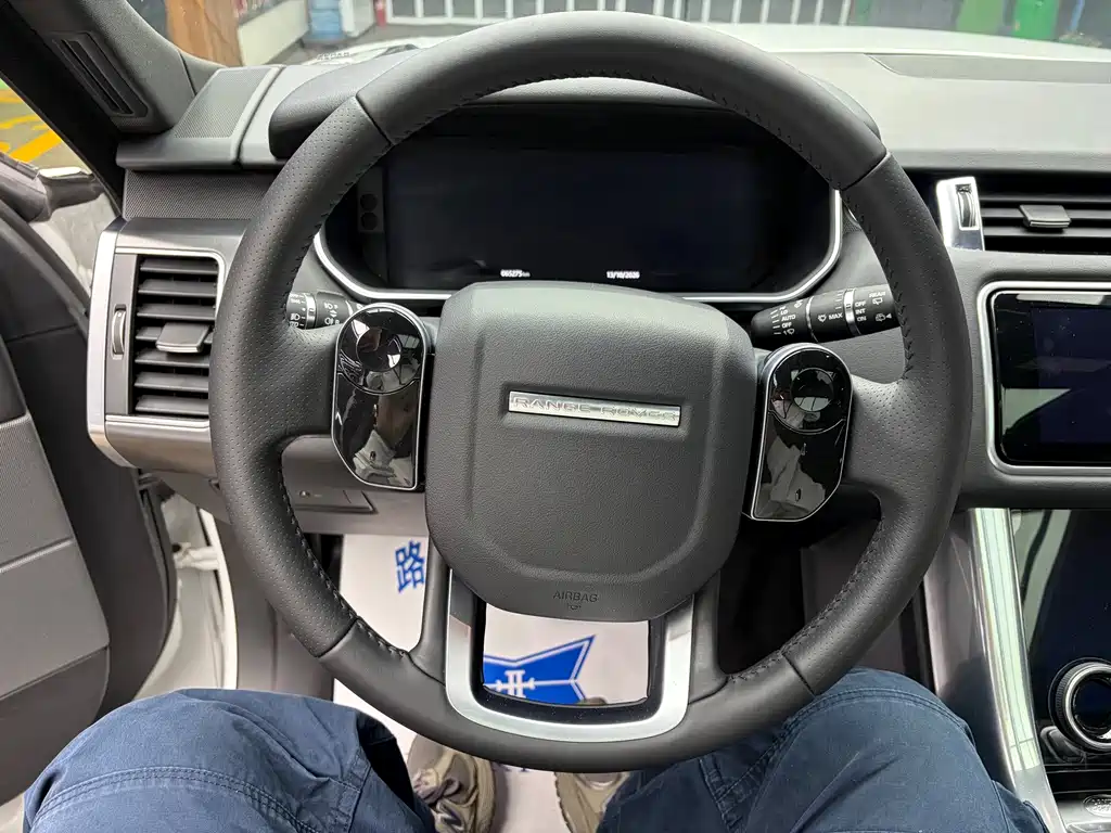 Land Rover Sport — миниатюра 10