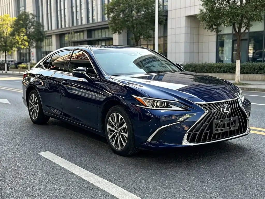 Lexus ES — миниатюра 3