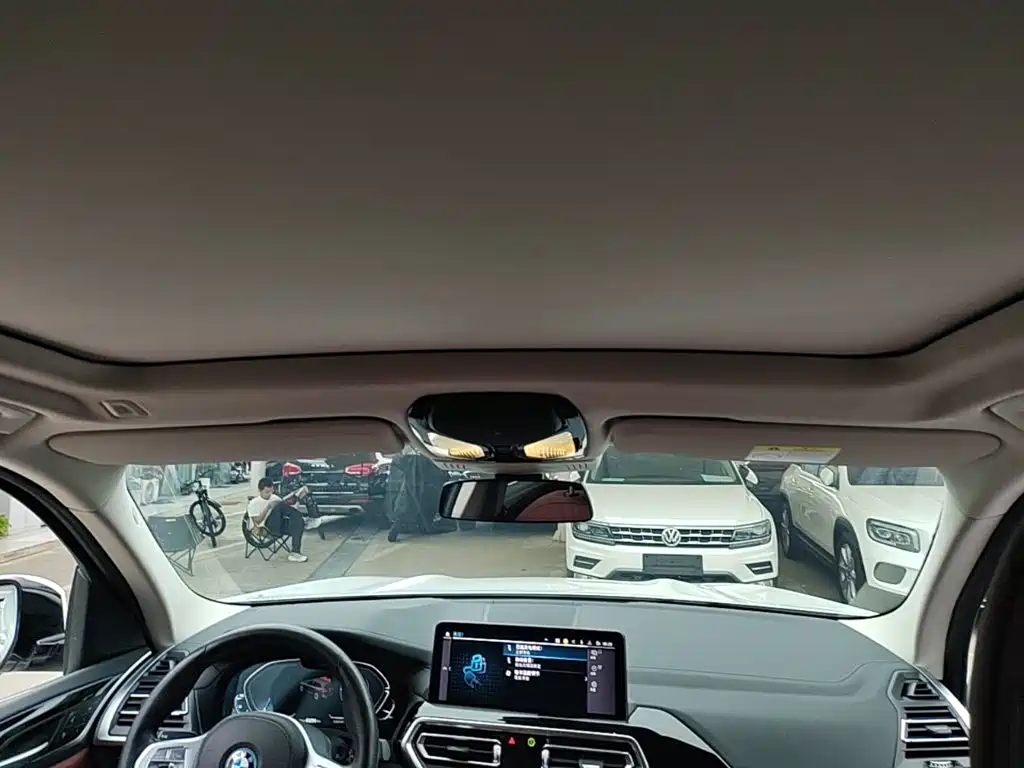 BMW iX3 — миниатюра 18