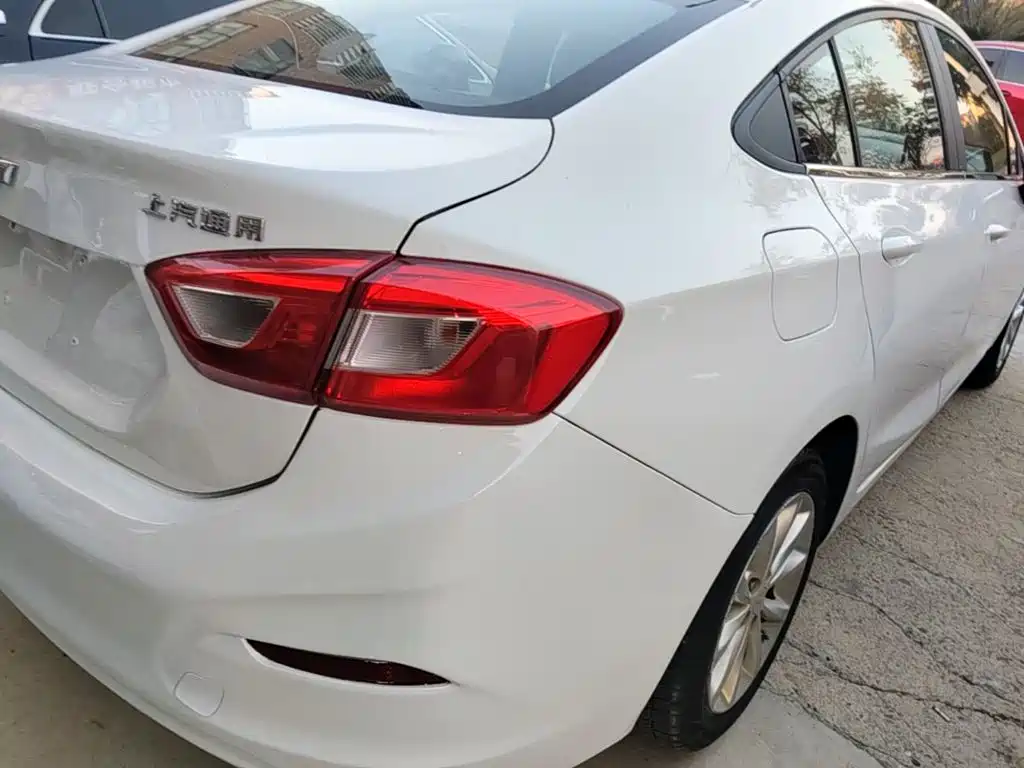 Chevrolet Cruze — миниатюра 8
