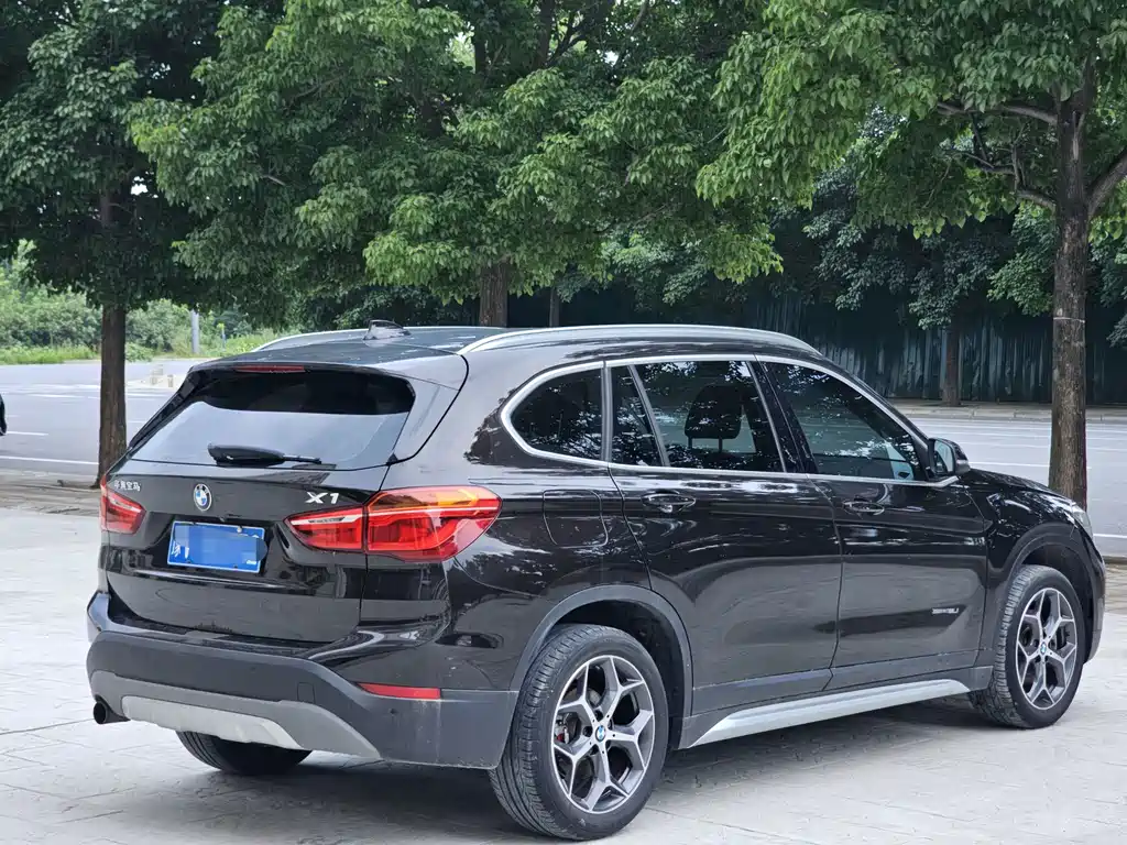 BMW X1 — миниатюра 5
