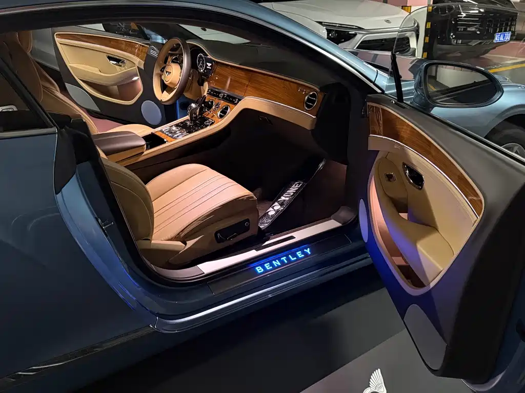 Bentley Continental — миниатюра 20