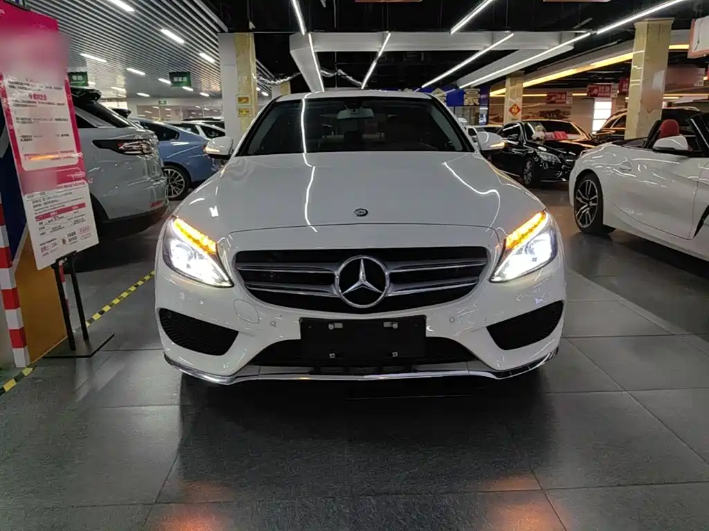 Mercedes-Benz C-Class — миниатюра 3