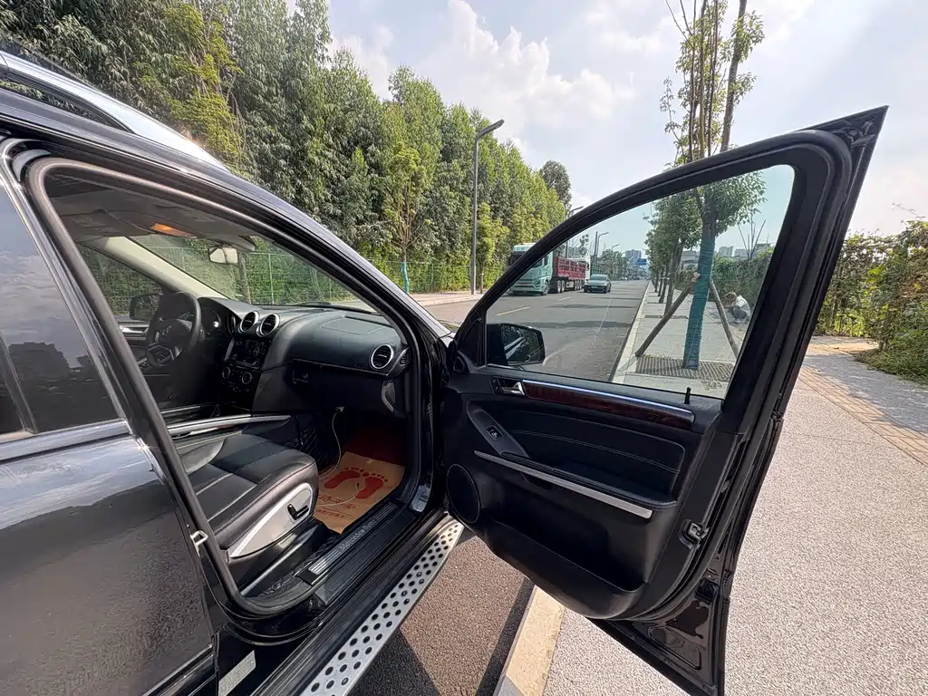 Mercedes-Benz GL-Class — миниатюра 23