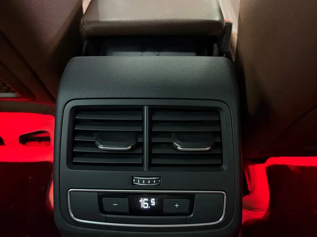 Audi A4L — миниатюра 14